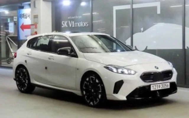 인천중고차직거래 1시리즈 (F52) M135 xDrive 매물 사진 14 - 2025/06 9,159km