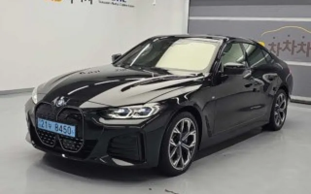 인천중고차직거래 i4 eDrive 40 매물 사진 12 - 2022/08 41,119km